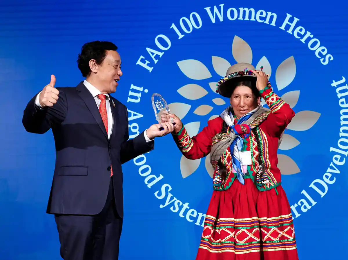 Rita Parcco: guardiana de la agrobiodiversidad es reconocida entre las 100 Mujeres Heroínas del mundo
